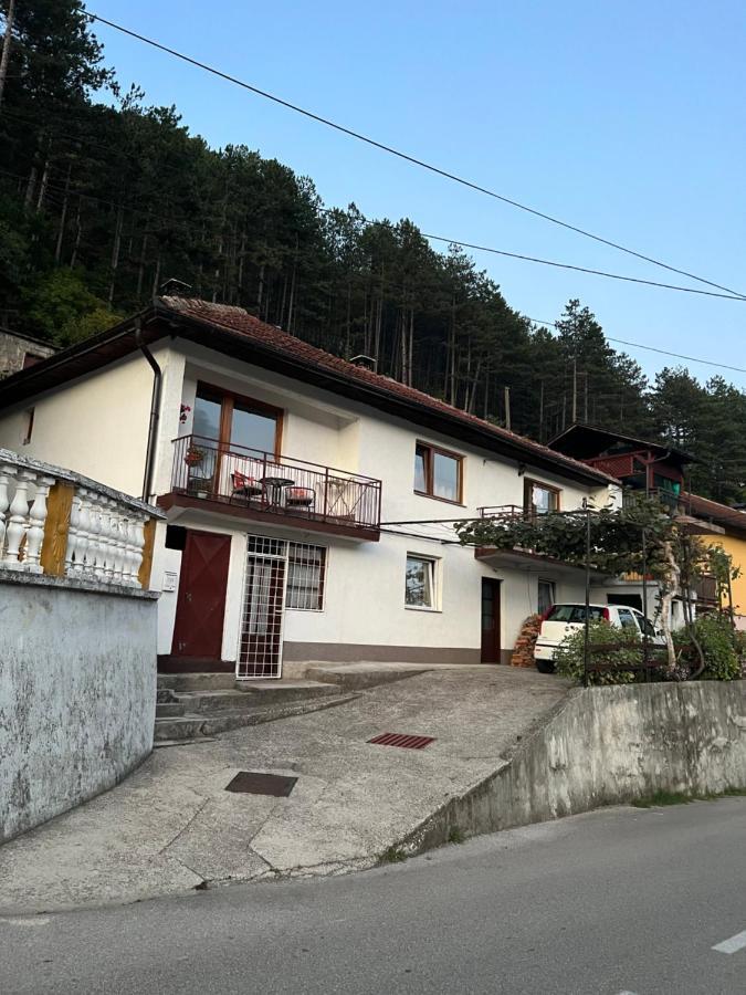 Slatki Dom Fireplace Konjic Exterior photo